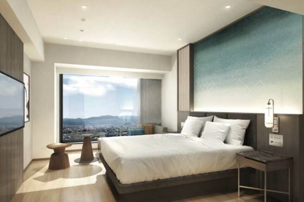 「コートヤード・バイ・マリオット福井」JR福井駅前の商業施設内に、豊かな森林と絶景海岸を臨む客室