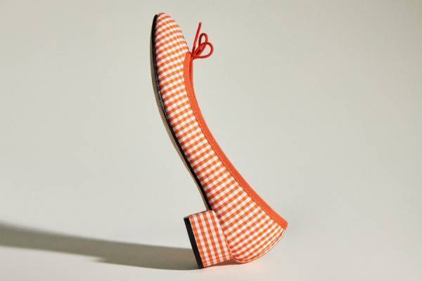 レペット“パリの夏”着想の24年春夏シューズ、ミントカラーやギンガムチェックのバレエシューズなど