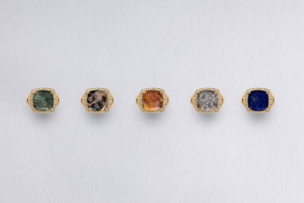 トムウッドの新作リング「ルナー」、オーシャンジャスパーやブルーラピスをカスタムオーダーで