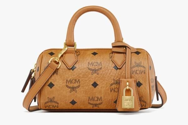 MCM24年春夏ウィメンズバッグ「エラ」“旅行用トランク”着想のミニ 