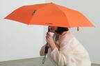 クラネ×ロンドンアンダーカバーの“晴雨兼用”折りたたみ傘、ダブルネームを配したオレンジ＆ブラック
