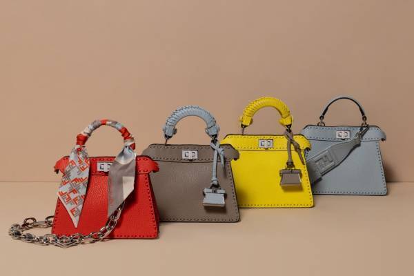フェンディのバッグ「ピーカブー」カスタム、多彩なストラップやチャーム＆ハンドルカバーも