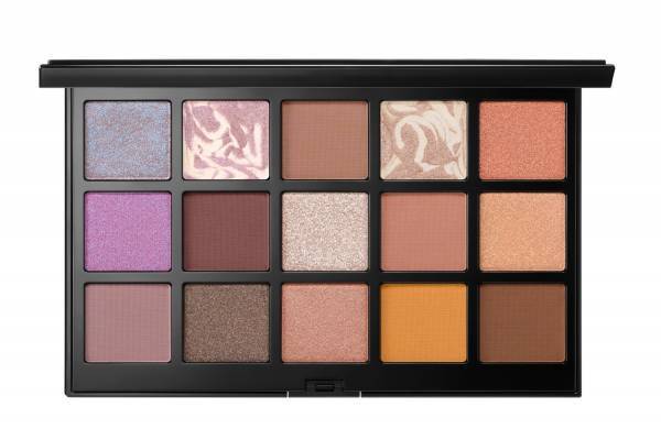 アディクション24年秋コスメ“人気色＆限定色”入り15色アイシャドウ、イエベ・ブルべ両方OK