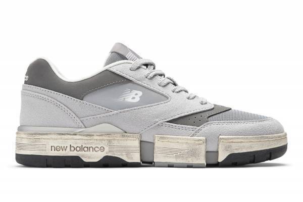 ニューバランスとジェイデン・スミス“分割ソール”のコラボスニーカーに新色、ヴィンテージ風グレーで