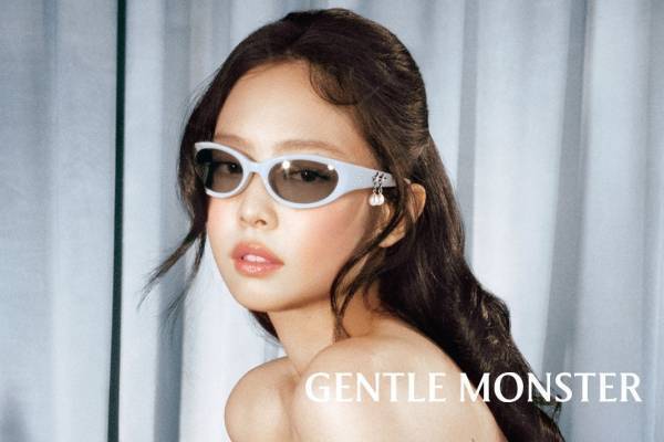 ジェントルモンスター×BLACKPINKジェニーのコラボアイウェア、“ヘアピン風”メタルフレームなど