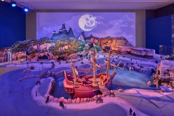 ディズニー「ファンタジースプリングス」テーマの展示会がイクスピアリで、東京ディズニーシー誕生秘話も