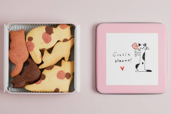 ukaのウカフェ24年母の日限定「三毛猫クッキー缶」“レモン香る”ビーツのピンク猫やぶち猫など