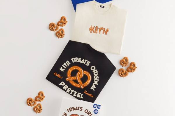 キス トリーツ トウキョウ、プレッツェル柄Tシャツ＆限定チョコバニラアイスなど