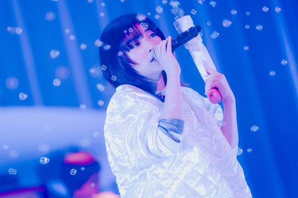 にしなの全国ライブツアー2024秋、東京・大阪・名古屋・札幌など全国のZeppで開催