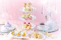 「プリンセスアフタヌーンティー」大阪ほか全国で、リボン付き桃のマカロンやティアラを被ったパンナコッタ