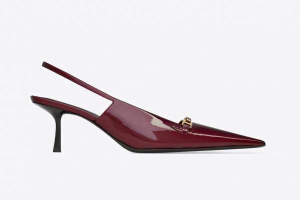 サンローラン24年春夏ウィメンズシューズ、艶やかなパテントレザーのスリングバックパンプスやローファー