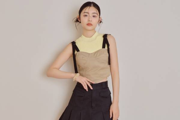 リリー ブラウン×ディッキーズ“ウエストを折り返す”ワイドチノパンツ＆スカパン