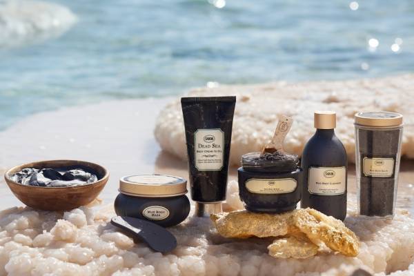 SABON“死海の泥”配合の24年夏ボディケア「デッドシー」なめらか陶器肌を叶えるボディスクラブなど