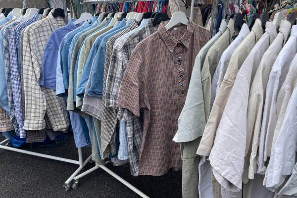 「下北沢古着マーケット＋」24年6月は“シャツ”をテーマに30店舗が出店、下北沢東口駅前広場で