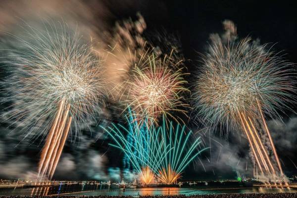 大阪の花火大会「泉州夢花火 in 泉南」センナンロングパークで、5年ぶり復活“尺玉”が織りなす絶景