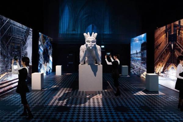 「パリ・ノートルダム大聖堂展」日本科学未来館で、タブレットで“歴史的の旅”楽しむ体験型展覧会