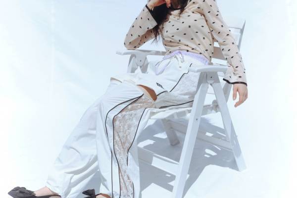 ファーファー×アンブロ初コラボウェア、レース切替のシアーブルゾンや2WAYトラックパンツなど