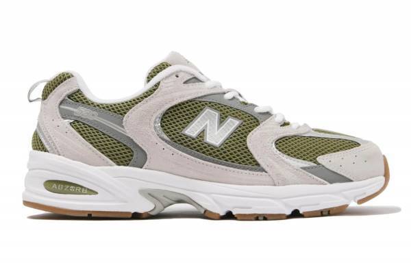 ニューバランス「530」スニーカー、アーカイブ着想“ニュアンスグリーン×グレー”の異素材アッパーで