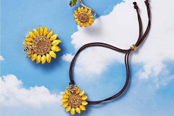 ヴァンドームブティック“ひまわり”イヤーカフやブレスレット、煌めくカットガラスを配して