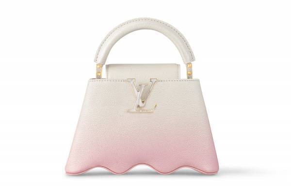 ルイ・ヴィトン24年夏新作、“マーメイド風”虹色に輝く「カプシーヌ」バッグ＆波打つフラップのミニ財布