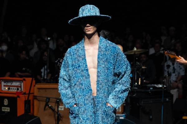 ファンダメンタル 2025年春夏コレクション - インディゴに見る20年の軌跡