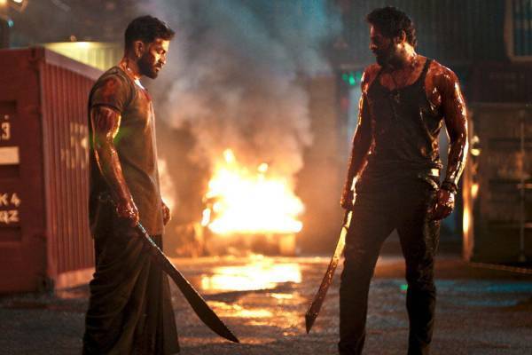 インド映画『SALAAR ／サラール』王位を巡る壮絶な戦い『RRR』に次ぐトリウッドの新たな金字塔