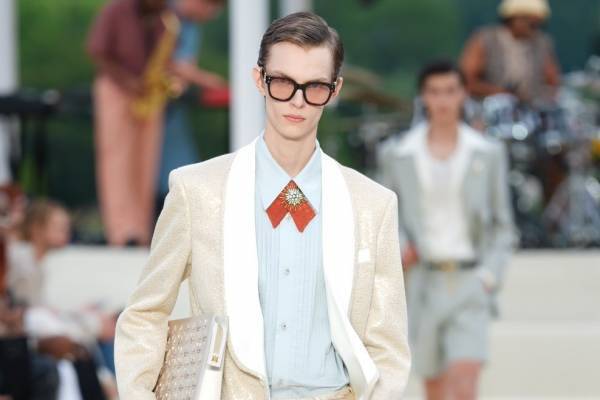 アミリ 2025年春夏コレクション - テーラリングとワークに降り注ぐきらめき