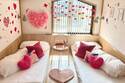 “恋バナを楽しむ”ハート尽くしの客室「恋ルーム」カフェテル 京都三条で、お揃いナイトウェアや恋愛本も