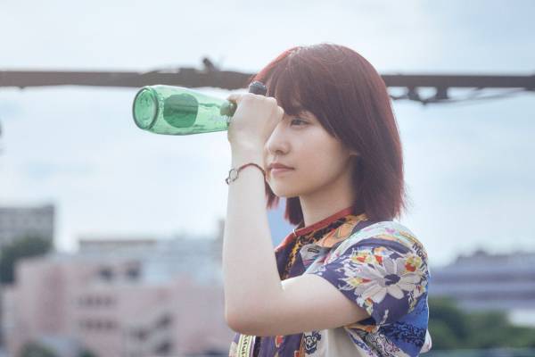 映画『チャチャ』伊藤万理華×中川⼤志、野良猫系女子と謎めいた青年の不穏で風変りなラブストーリー