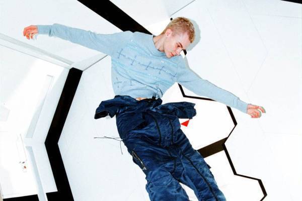 ダイリク 25年春夏コレクション、宇宙の旅を映すSF映画を撮るなら - ブランド初の映像作品も発表