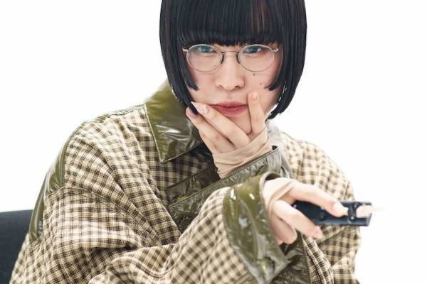 長谷川白紙の新作アルバム『魔法学校』Brainfeeder移籍後初のアルバム