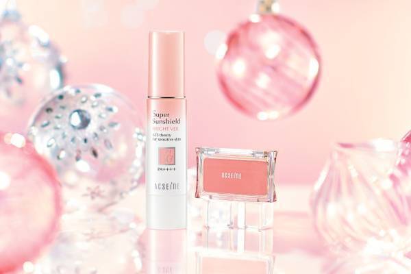 アクセーヌ24年クリスマスコフレ第2弾、“UVカット×色補整”下地クリームが主役のベースメイクキット