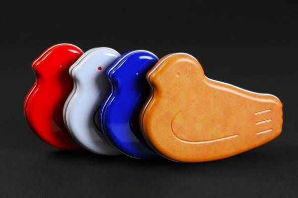 「鳩サブレー」1枚入り缶が“鳩の日”限定で販売、4色の缶に“春夏秋冬”テーマのイラスト入り