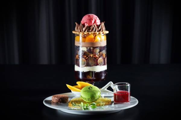 カスタムオーダーパフェ専門店が浦和に再び、“500億通り以上”から選ぶ自分だけのオリジナルパフェ