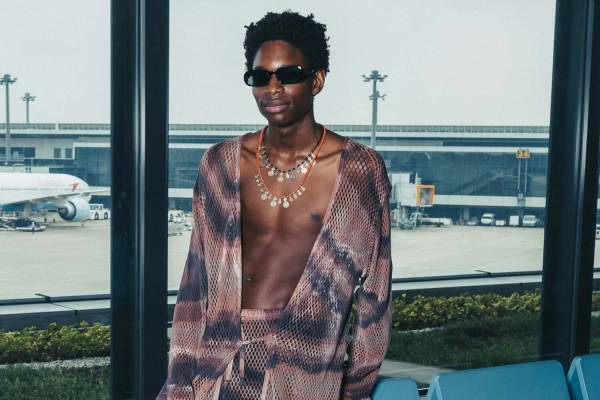 ラムロフ 2025年春夏コレクション、多民族が共存する空港を出発点に