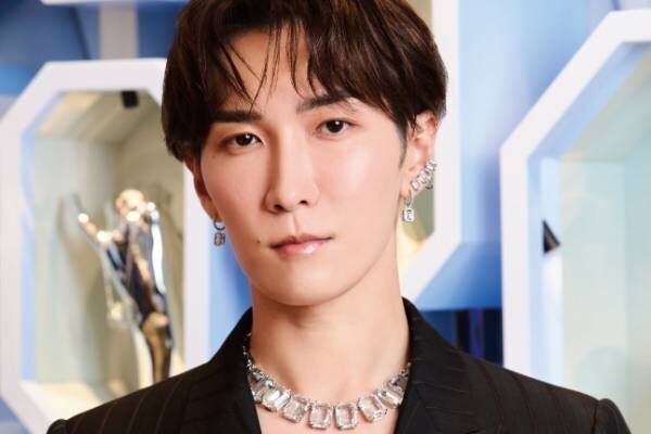 スワロフスキー・クリスタル輝くネックレス＆ピアス、Snow Man渡辺翔太 