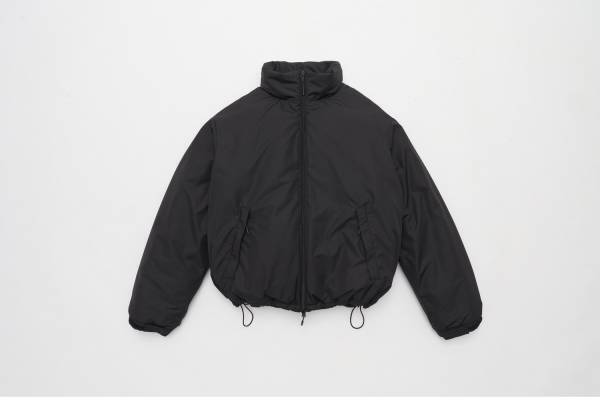 レショップ「エルイー」新作中綿ジャケット、軽くて暖かい「サーモライト」のダブルジップブルゾン