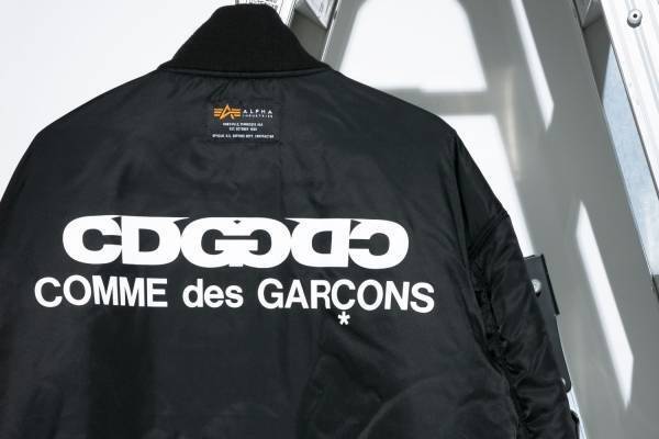 CDG×アルファ インダストリーズのジャケット、MA-1とWEPジャケット着想のリバーシブル仕様