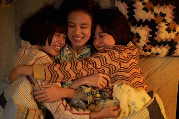 映画『片思い世界』広瀬すず×杉咲花×清原果耶トリプル主演＆坂元裕二、3人で一軒家に暮らす女性達の物語