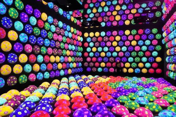 東京・豊洲「チームラボプラネッツ TOKYO DMM」に大規模新エリア、跳ねて遊ぶ“運動の森”など