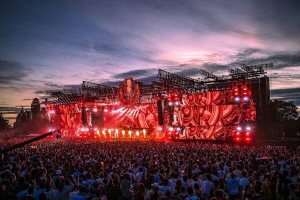 音楽フェス「ウルトラジャパン 2025」東京・お台場で開催、カルヴィン・ハリスら出演者＆チケット情報