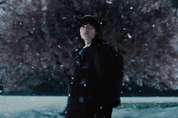 新海誠のアニメ『秒速5センチメートル』初の実写映画化、SixTONES松村北斗が主演