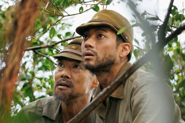 映画『木の上の軍隊』終戦を知らず“木の上”で生き抜いた沖縄の日本兵2人の実話、堤真一＆山田裕貴W主演