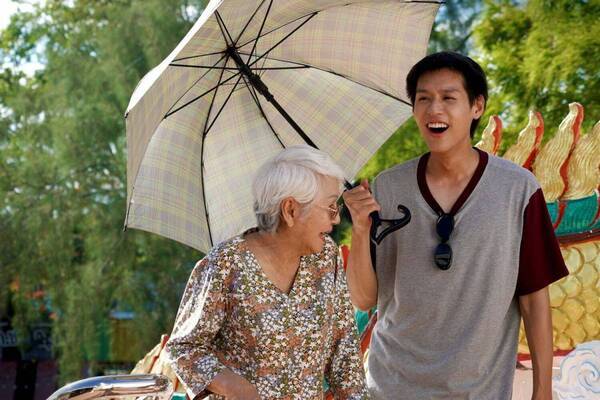 タイ映画『おばあちゃんと僕の約束』バンコクに暮らす孫と祖母、感動のヒューマンドラマ