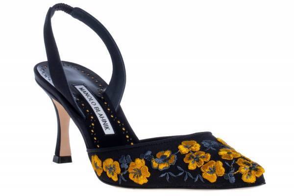マノロ ブラニク25年春夏、“イエローの花刺繍”散りばめたハイヒールやフラットシューズ