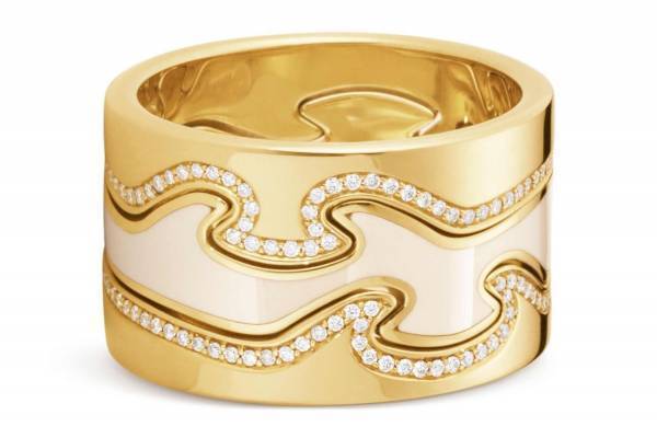 ジョージ ジェンセン“波型リング”「フュージョン」の新色、温かい白に輝くセンターリング