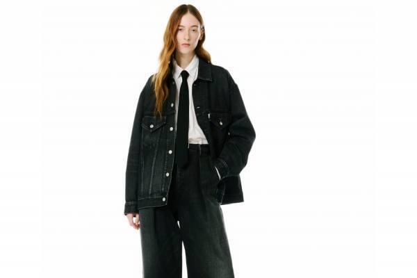 グラフペーパーの新作デニムウェア、“濃淡異なる3つの黒”ジャケットやタック入りワイドジーンズ
