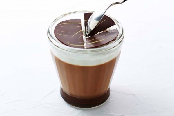モロゾフ25年バレンタイン、4層仕立ての濃厚チョコレートプリン＆ピンク色チョコケーキも
