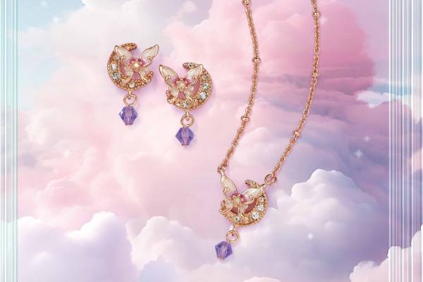 アナ スイ“三日月＆蝶”モチーフの春ジュエリー、ピンクゴールド煌めくネックレスやピアス