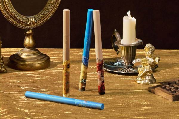 ミルフィー25年春コスメ「絵画リキッドアイライナー」ルノワール《花束》着想のラメピンクなど